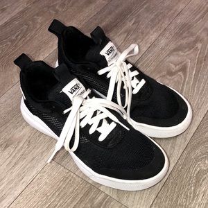 VANS ULTRACUSH TENNIS SHOES🤩